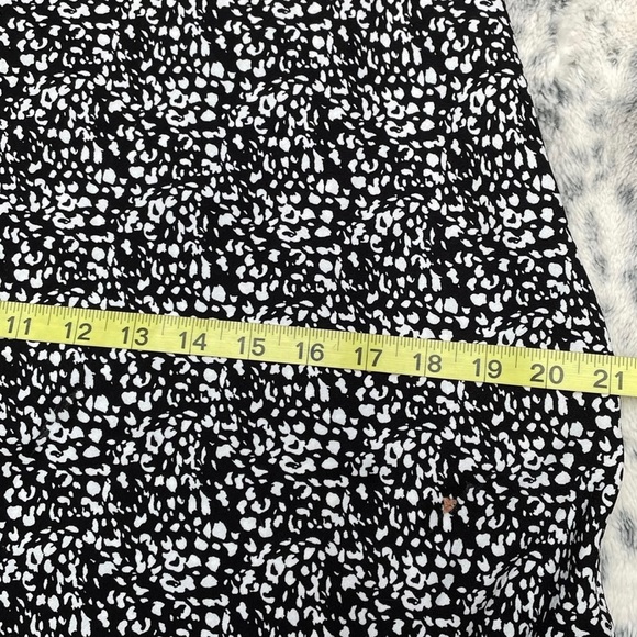 NWT Halogen black white print midi skirt size XS - Picture 8 of 11